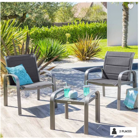 Salon de jardin idéale pour un extérieure de maison